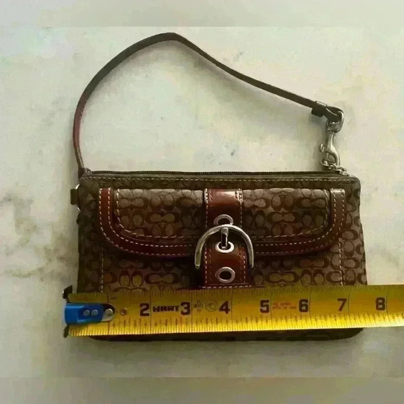 Coach Brown Signature Mini C Soho Jacquard Canvas Buckle Clutch Wristlet Wallet - Picture 8 of 8